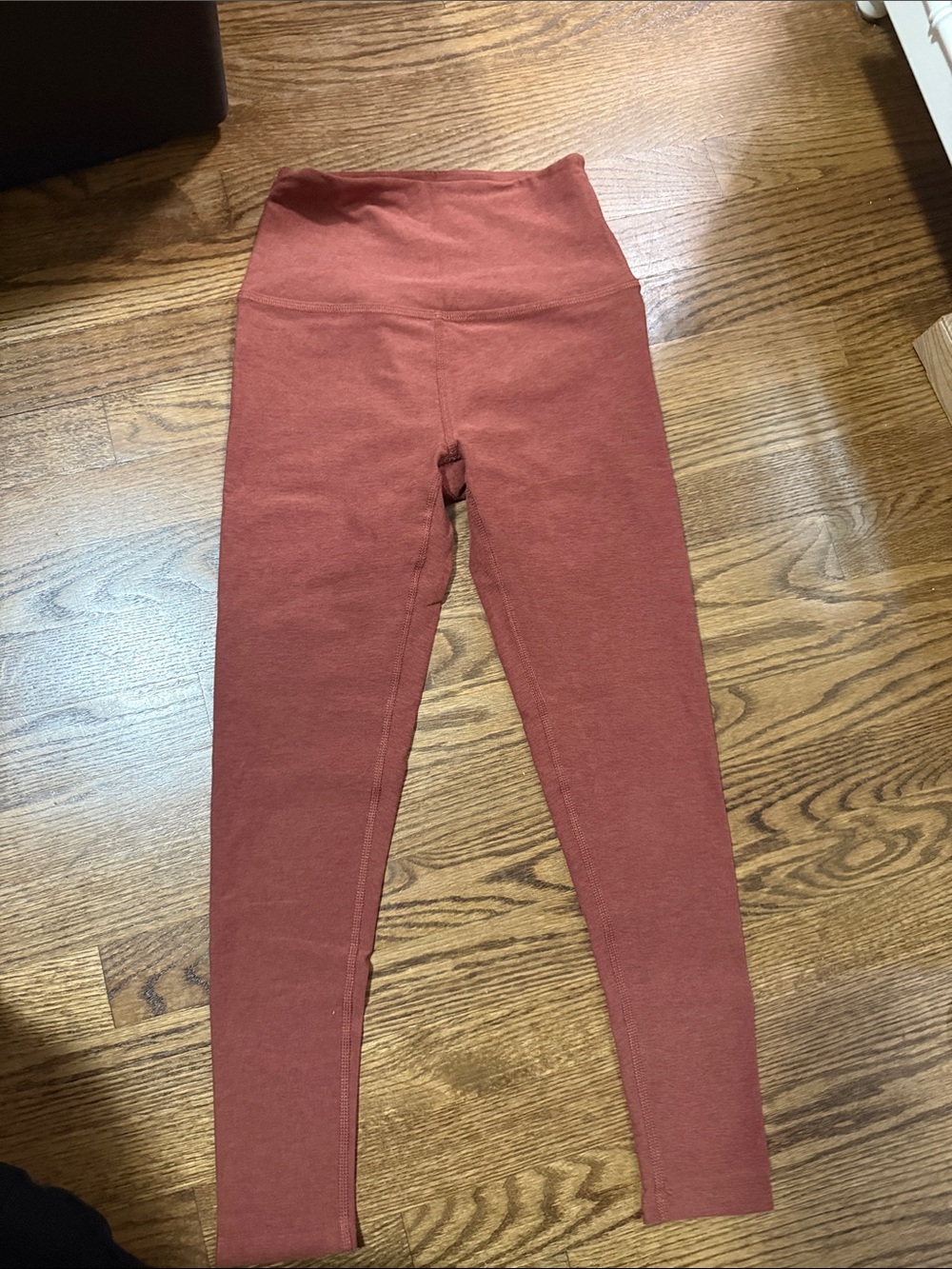 Beyond Yoga High-Waist Rust-Colored Leggings